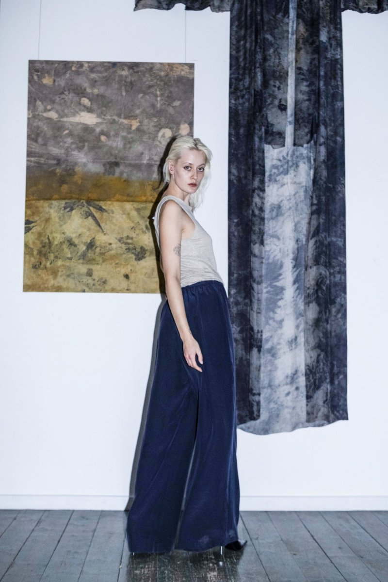 Charcoal grey large silk trousers for women VIKI – Image 3