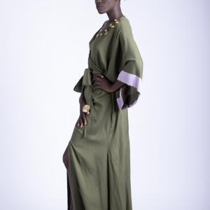 Robe en lin avec motif en peinture