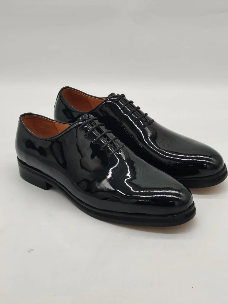 CHAUSSURES DE VILLE AVEC LACET