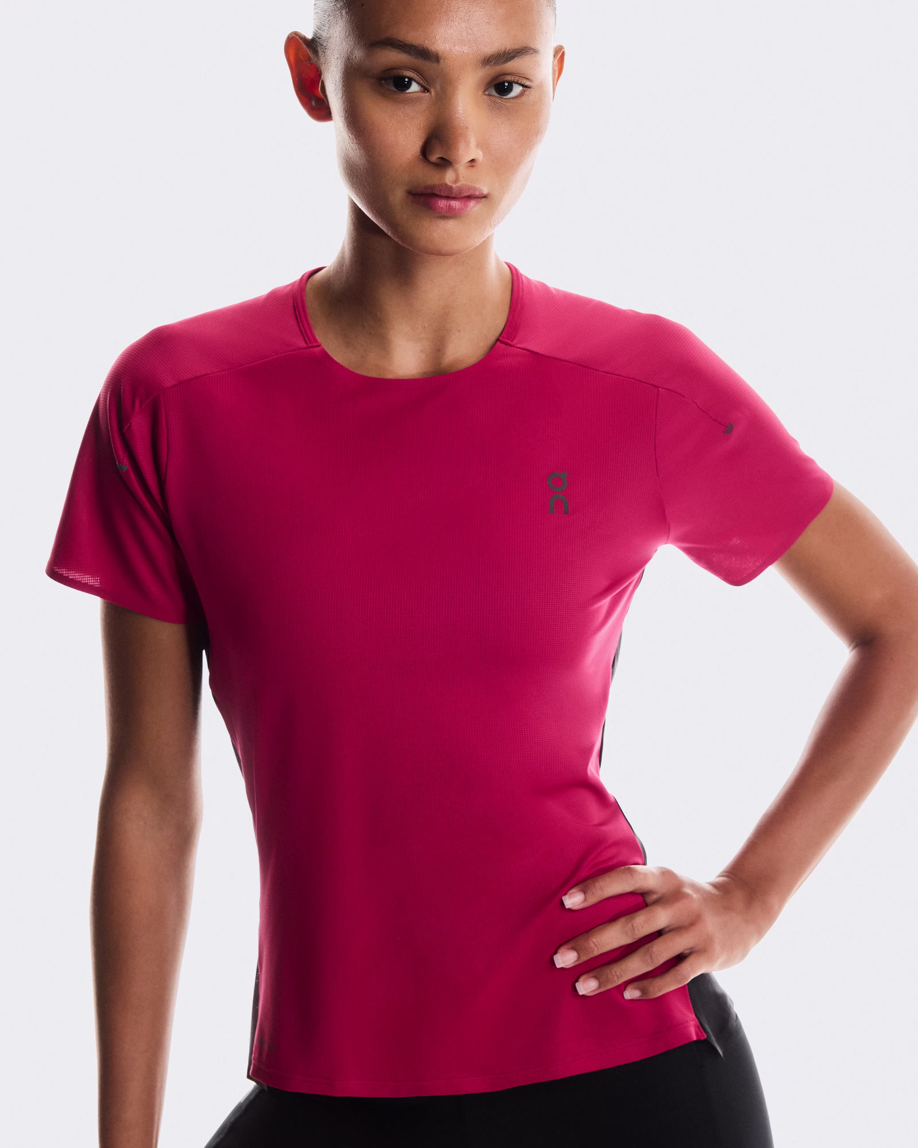 ON - PERFORMANCE T - W – Image 2