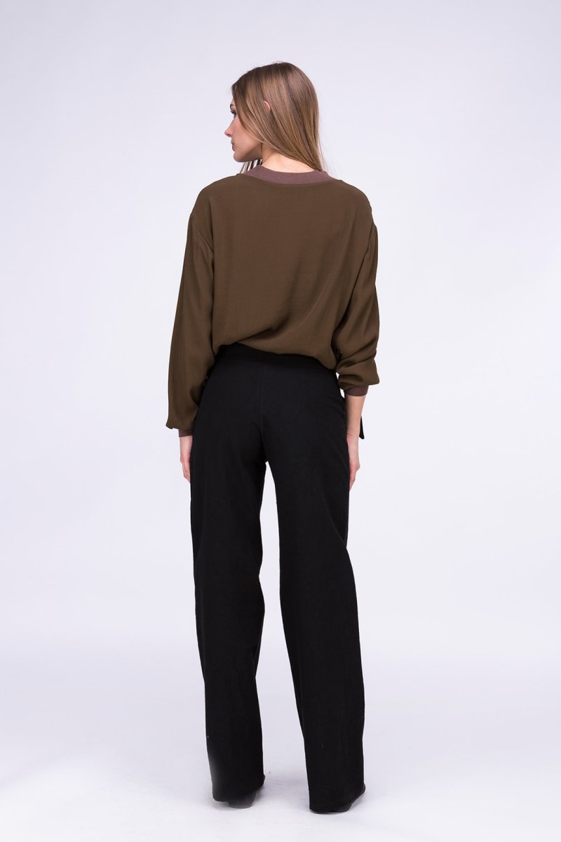 Black large organic cotton trousers for women ATRIA – Image 6