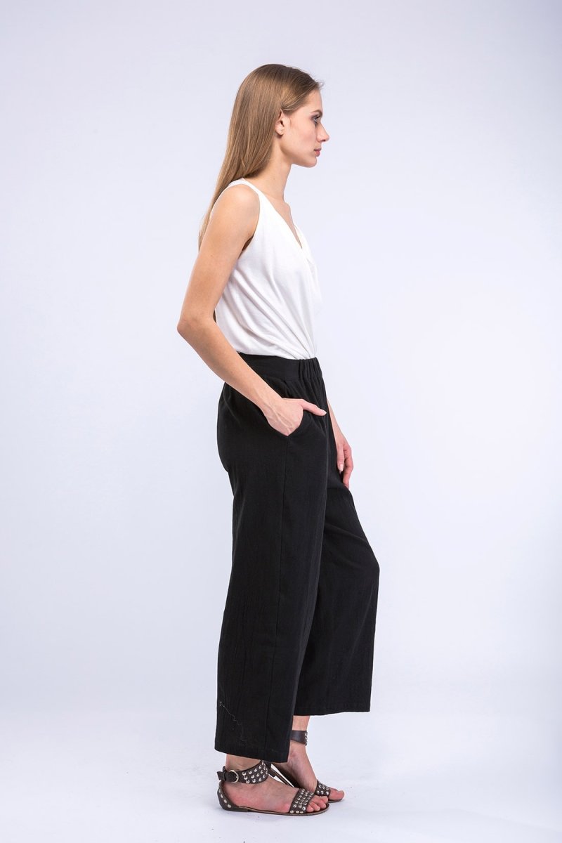 Black large organic cotton trousers for women HALNY – Image 5