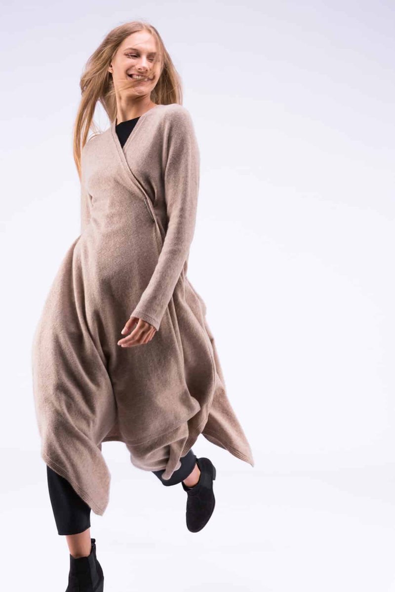 Robe-manteau beige en laine ILULISSAT