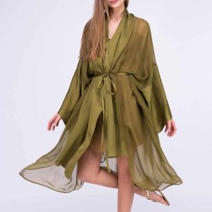Robe kimono kaki en soie WEZEN