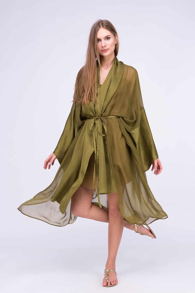 Robe kimono kaki en soie WEZEN – Image 2