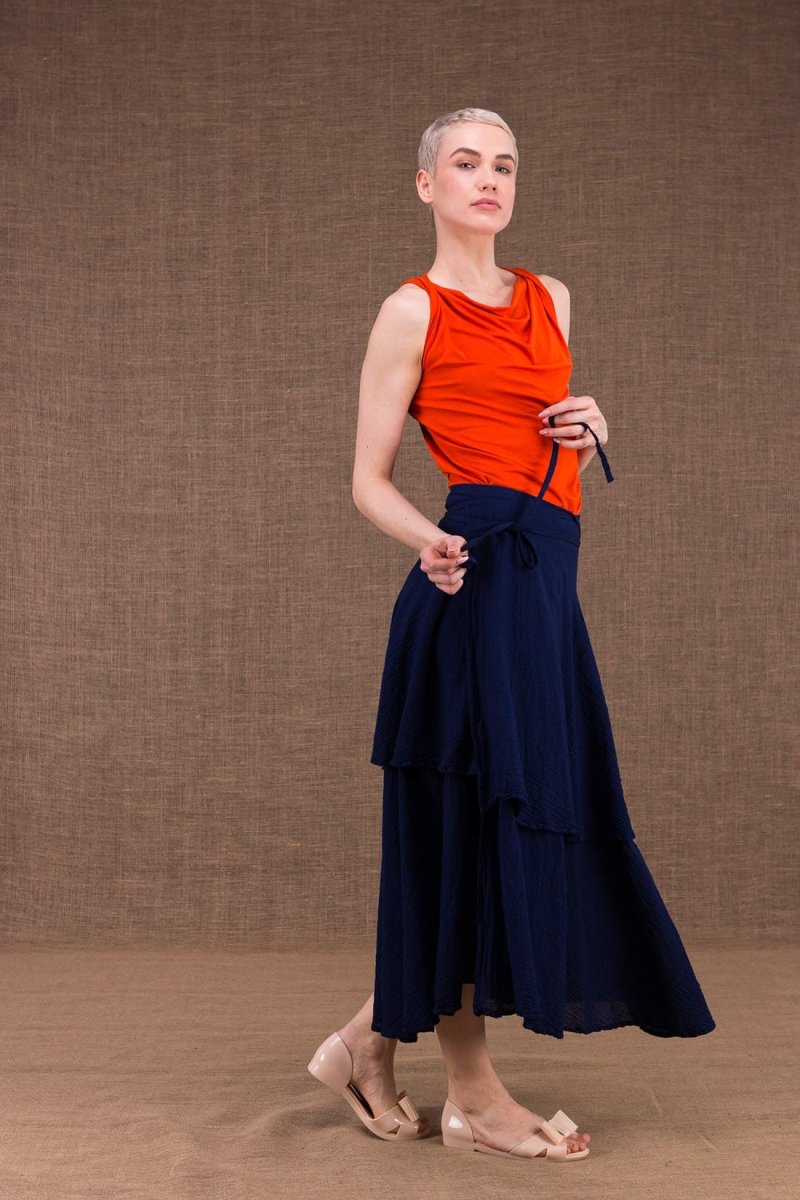 Jupe portefeuille bleu marine longue évasée en coton bio ARIAL – Image 3