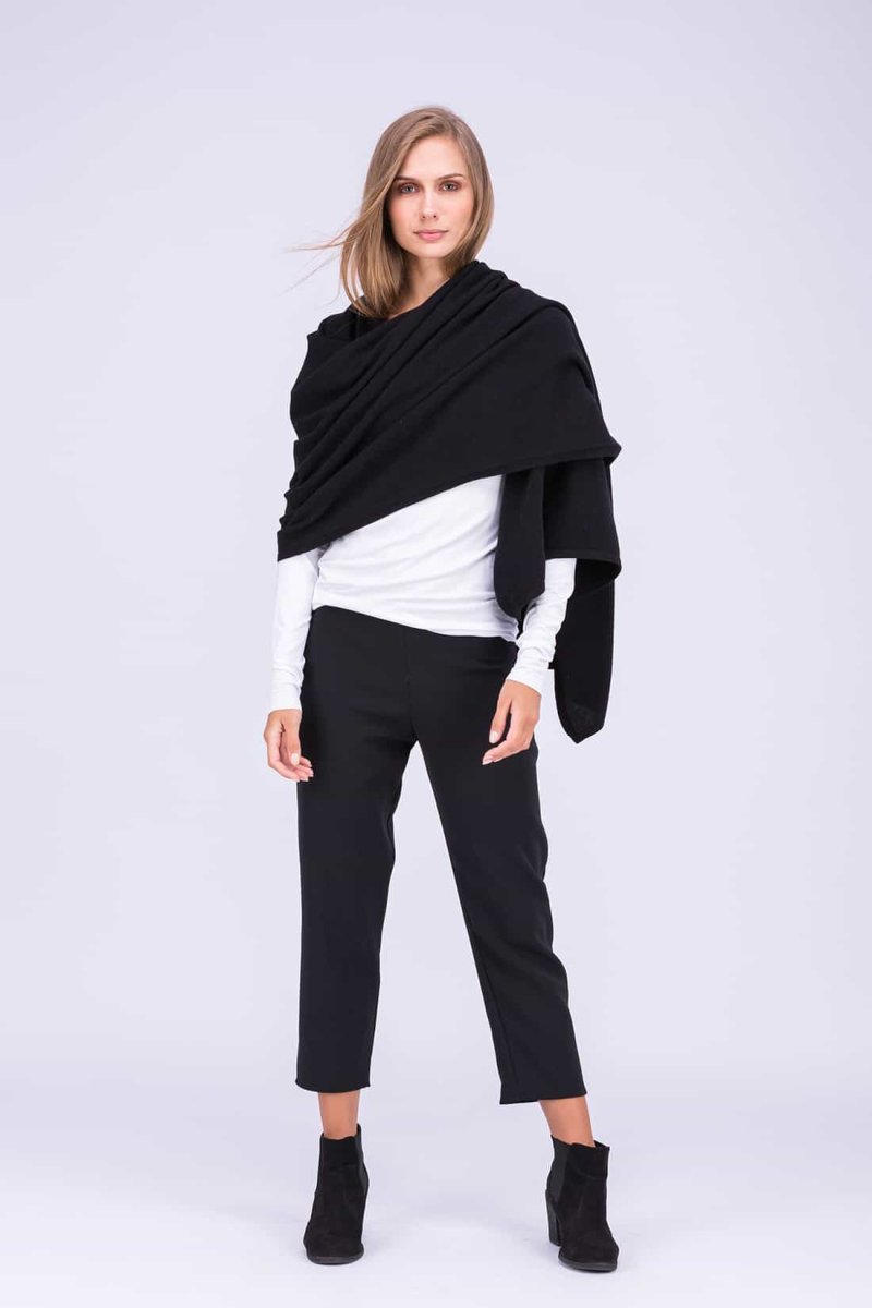 Châle noir grand en laine TATRY – Image 4