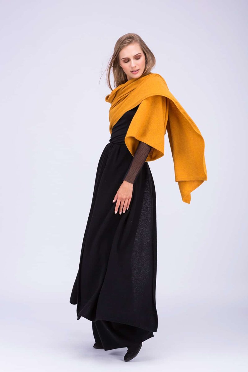 Yellow large wool shawl TATRY – Image 4