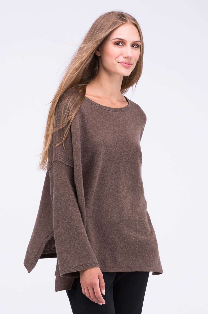 Brown oversized large wool sweater for women ALASKA – Image 3