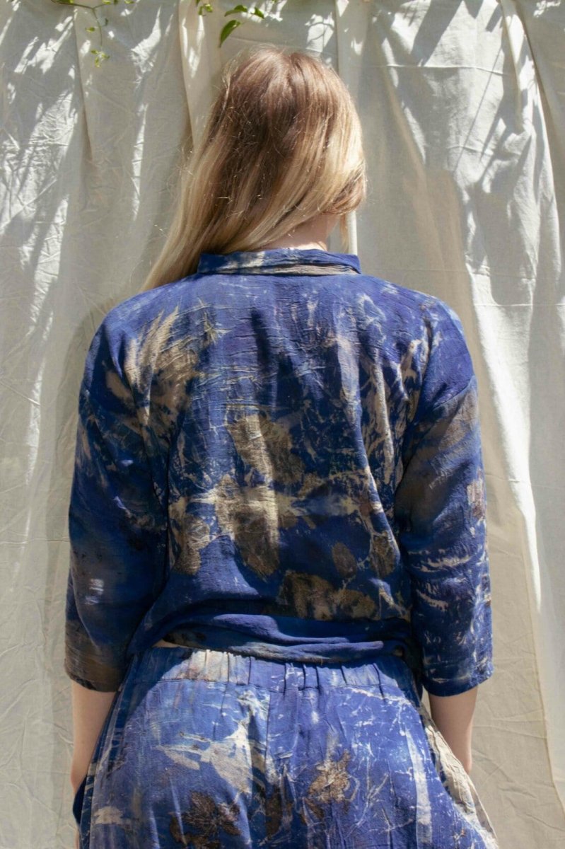 Blue shirt for woman with printed organic cotton RIBAL – Image 5