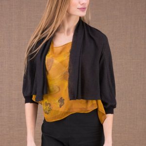 Veste courte noire en maille de lin pour femme ECLI