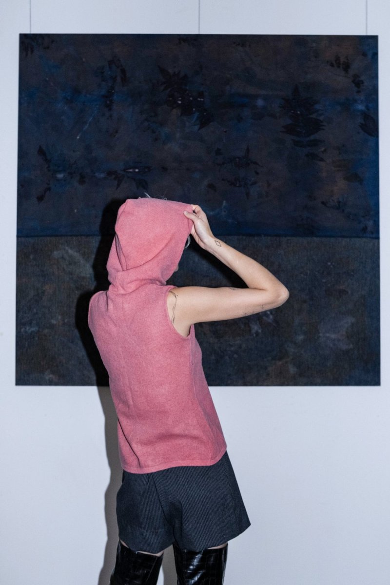 Pink sleeveless hooded wool sweater for women BABY – Image 5