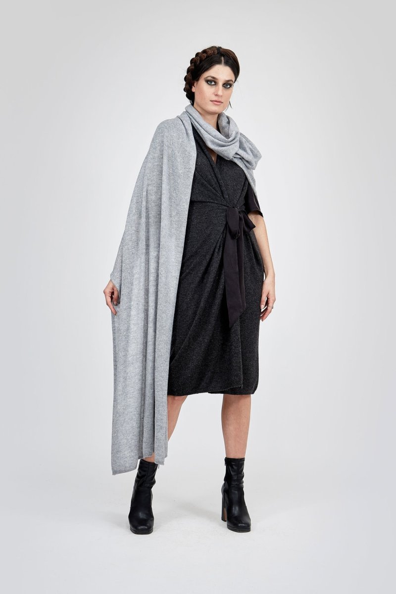 Châle gris grand en cachemire COCON – Image 5