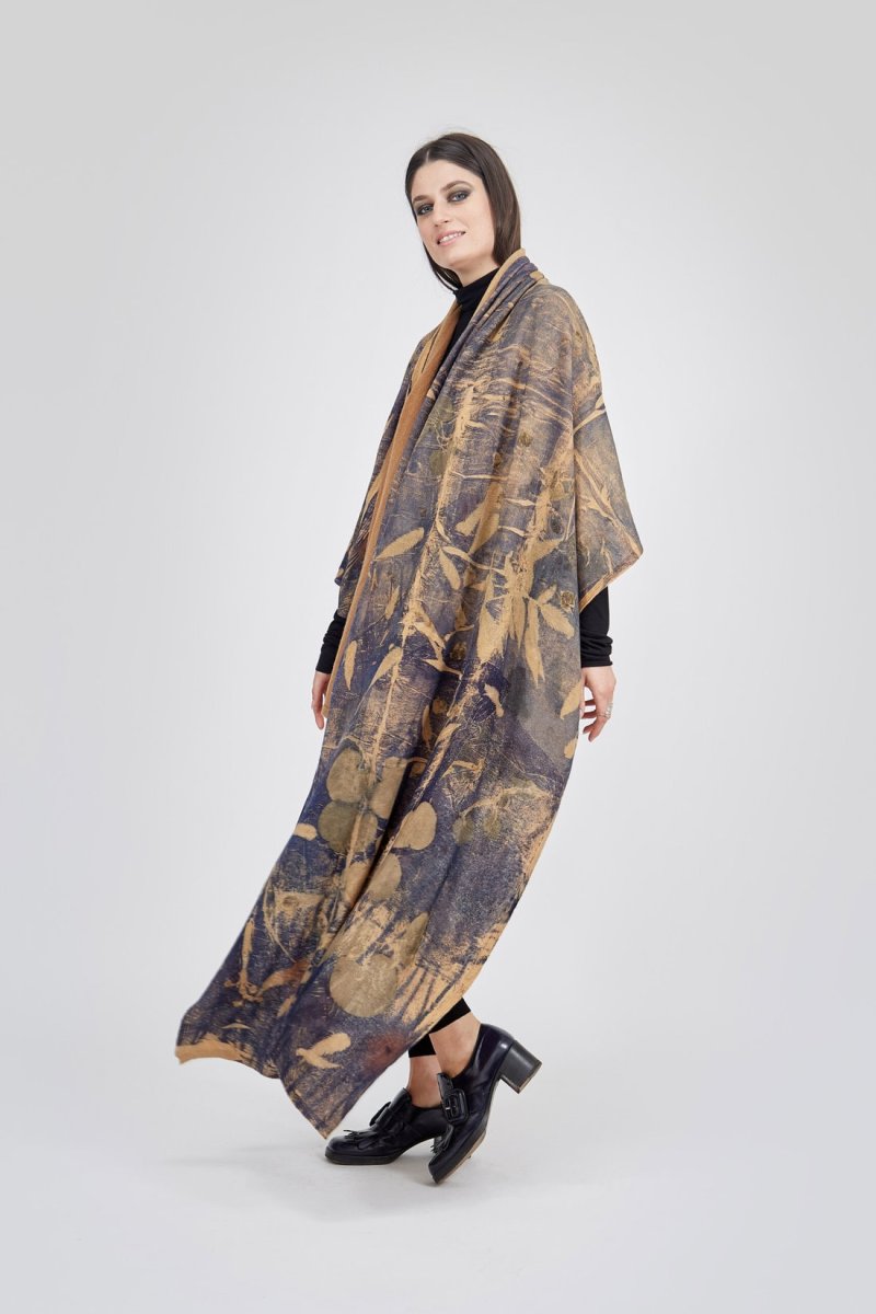 Blue large printed wool shawl GIVRE – Image 4