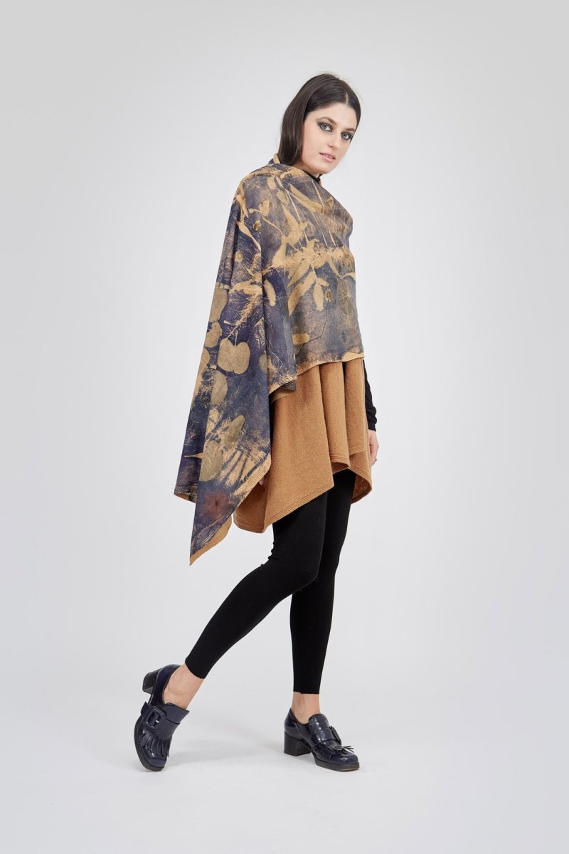 Blue large printed wool shawl GIVRE – Image 5