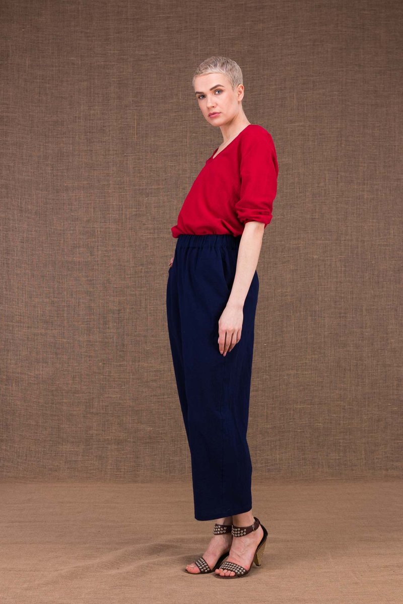 Pantalon bleu marine large en coton bio pour femme HALNY – Image 4