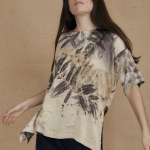 Haut beige large en satin de soie imprimé pour femme BEA