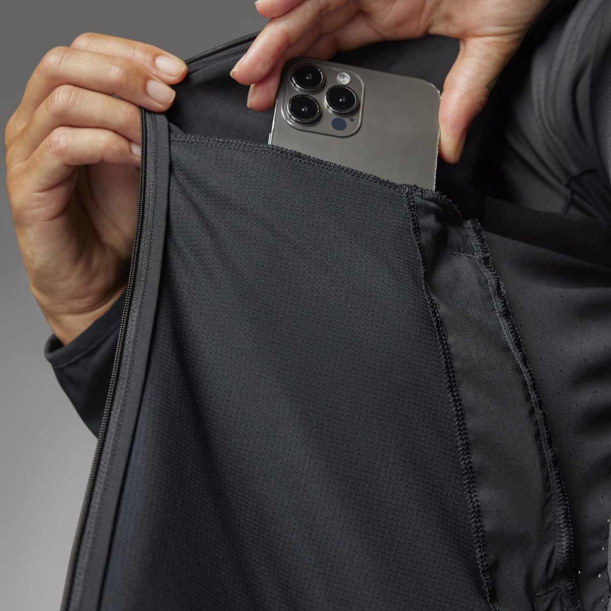 ADIDAS - VESTE ADIZERO E JKT - W – Image 7