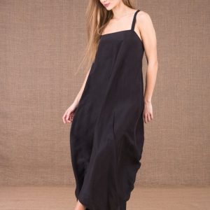 Robe noire longue dos nu en satin de soie IZA