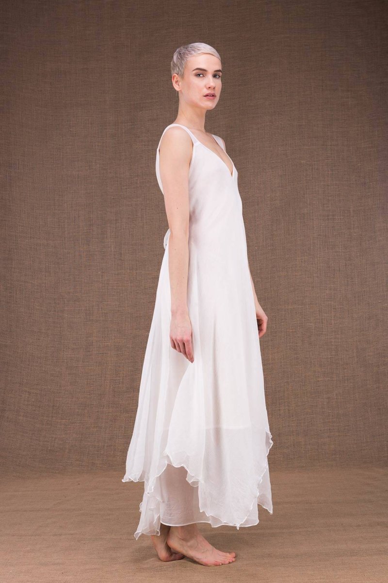 Robe blanche longue en soie JADE – Image 4