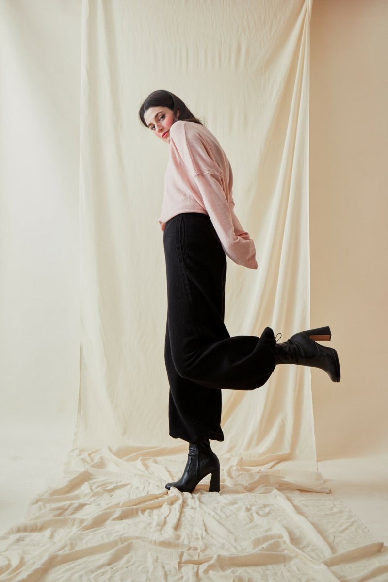 Black wool jogging trousers for women KOS – Image 4