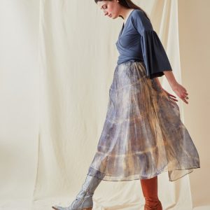 Jupe bleue mi-longue en mousseline de soie imprimée à la main TILOS