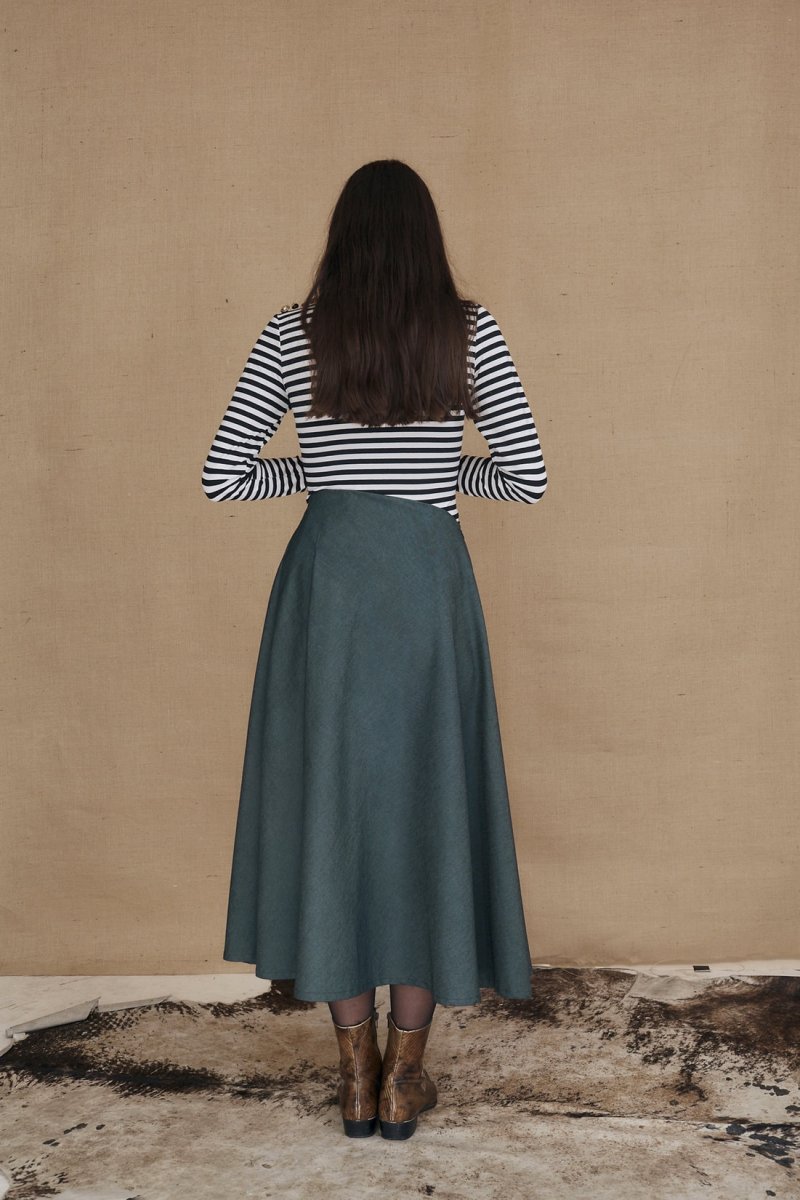 Green mid-length flared denim skirt WEST – Image 5