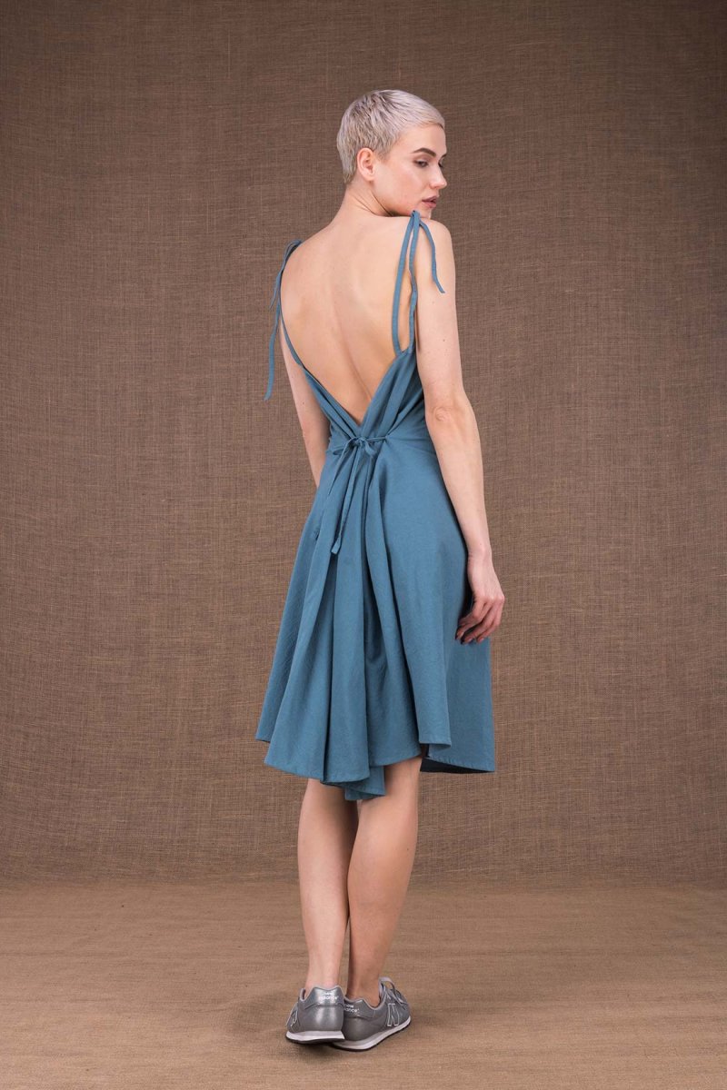 Robe bleu clair courte dos nu en coton bio MA COURTE – Image 5