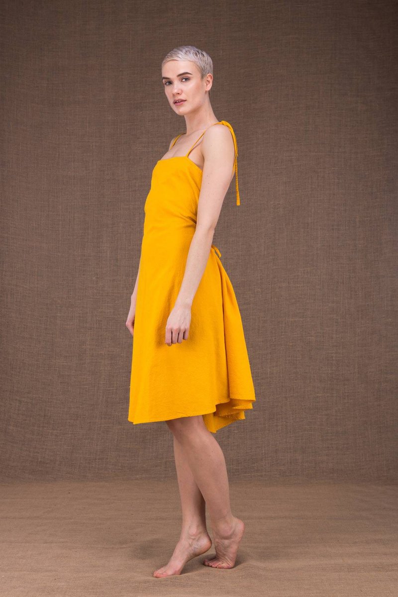 Yellow short backless organic cotton dress MA COURTE – Image 4