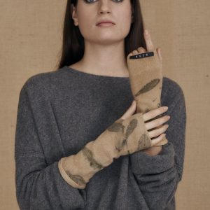 Beige printed wool mittens for women FLORA