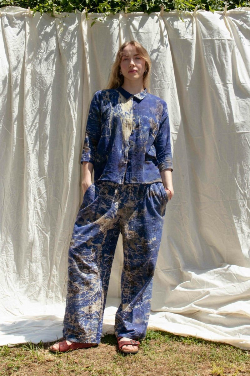 Blue large printed organic cotton pants for woman TRIBAL – Image 3