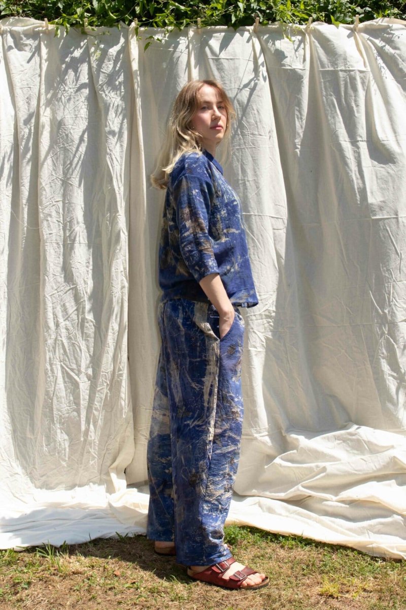 Blue large printed organic cotton pants for woman TRIBAL – Image 4