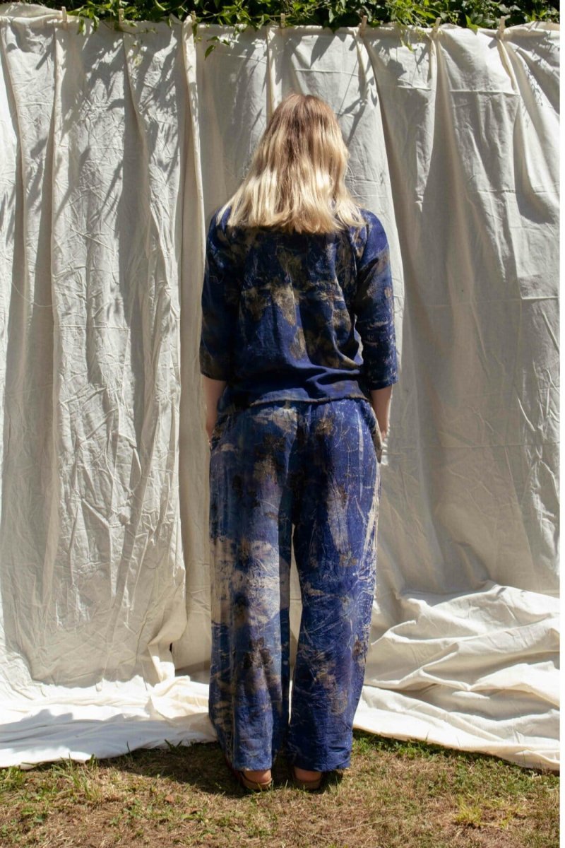 Blue large printed organic cotton pants for woman TRIBAL – Image 5