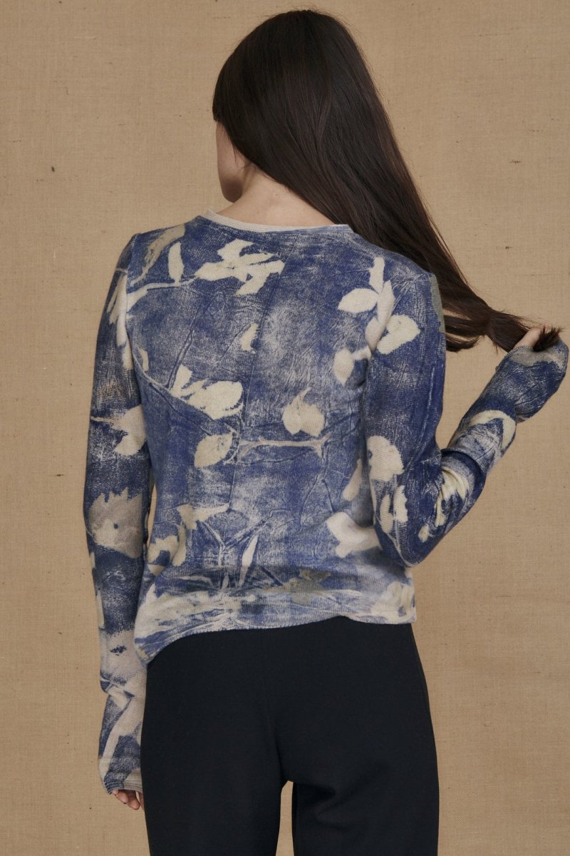 Blue printed wool sweater for women CARA – Image 5