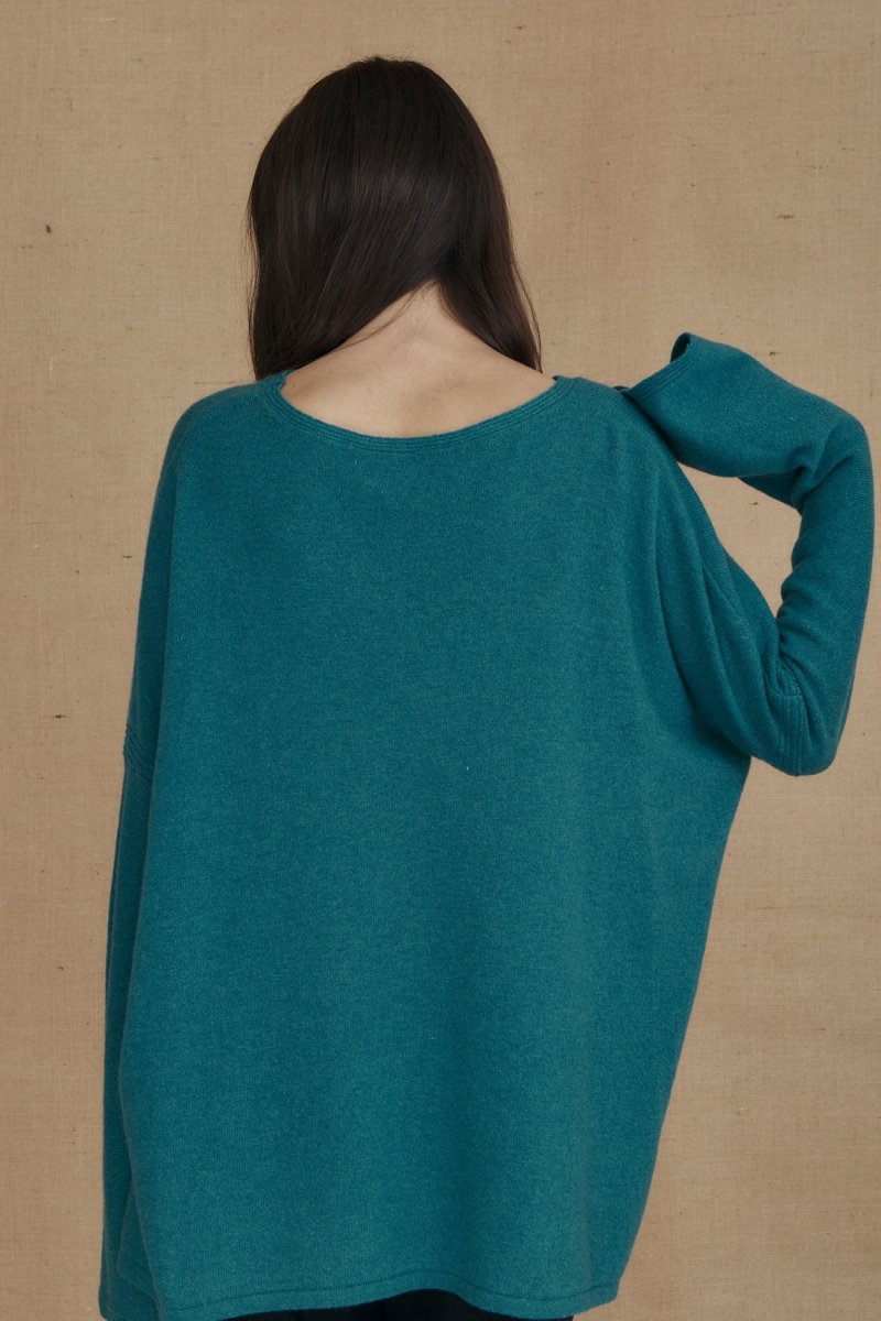 Pull bleu canard oversize large pour femme en laine ALASKA – Image 5