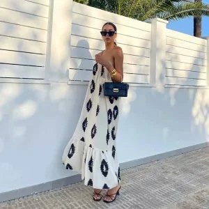 Robe Longue Plumes a Une Epaule Plumes