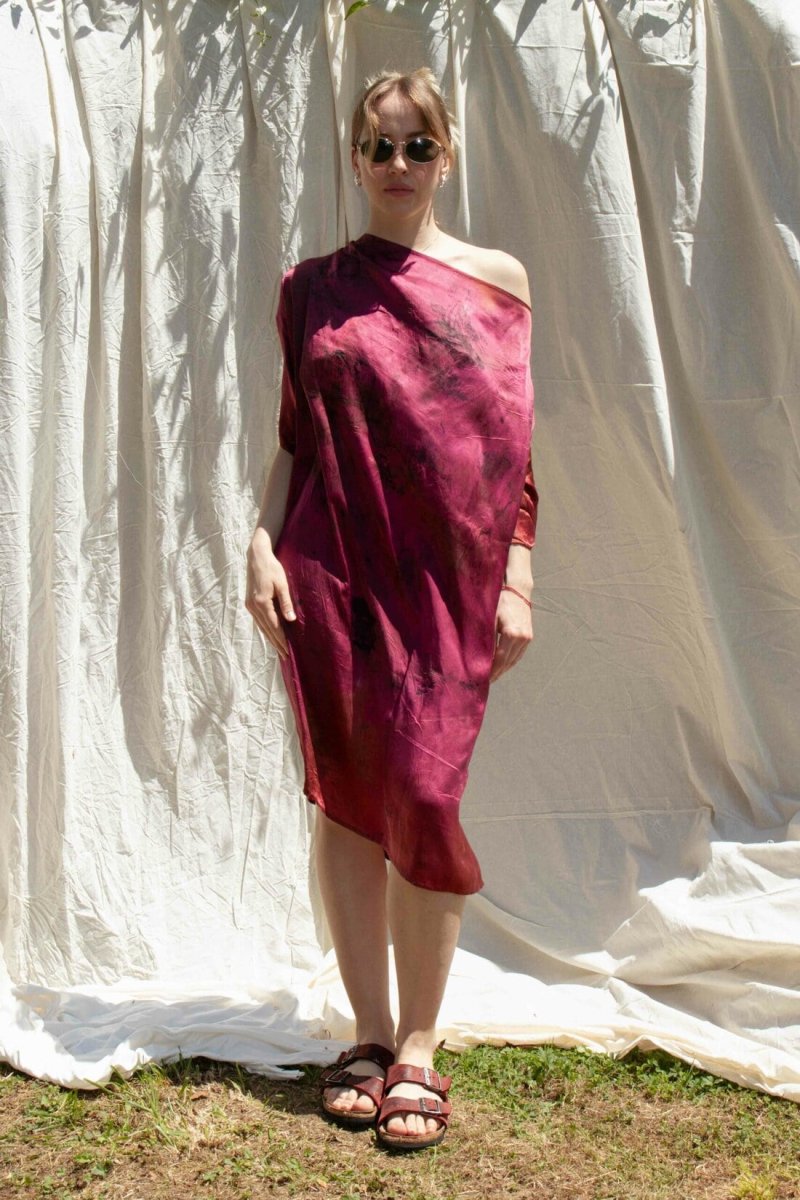 Robe-tunique fushia en satin de soie imprimée à la main MIMI – Image 4