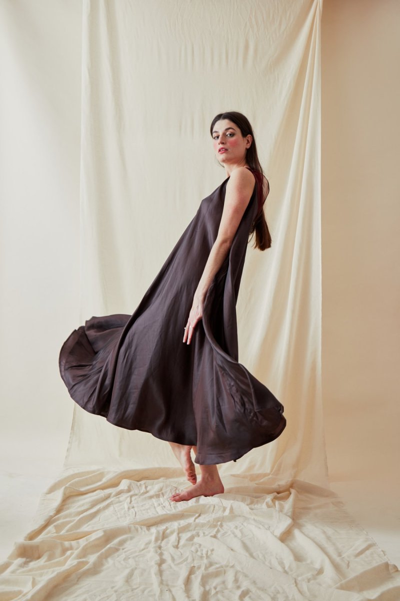 Brown long flared viscose dress RHODES – Image 4