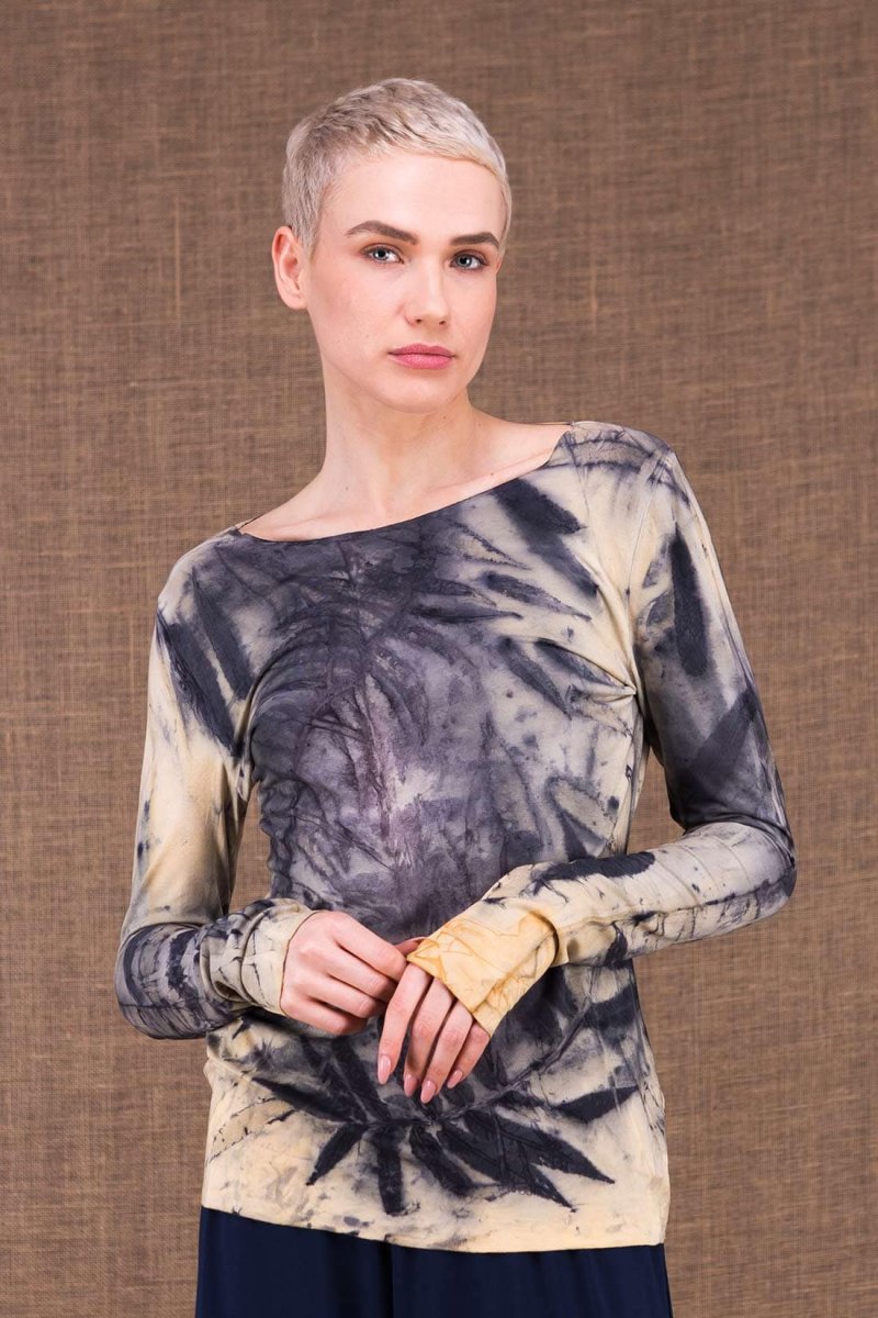 T-shirt bleu beige manches longue pour femme en jersey de viscose imprimé SAFARI – Image 2