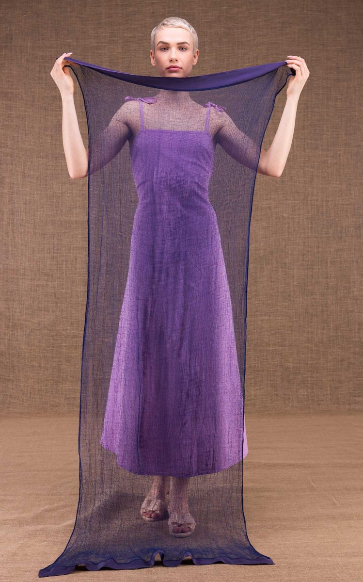 Cobalt blue organic cotton gauze shawl SIRRO – Image 4