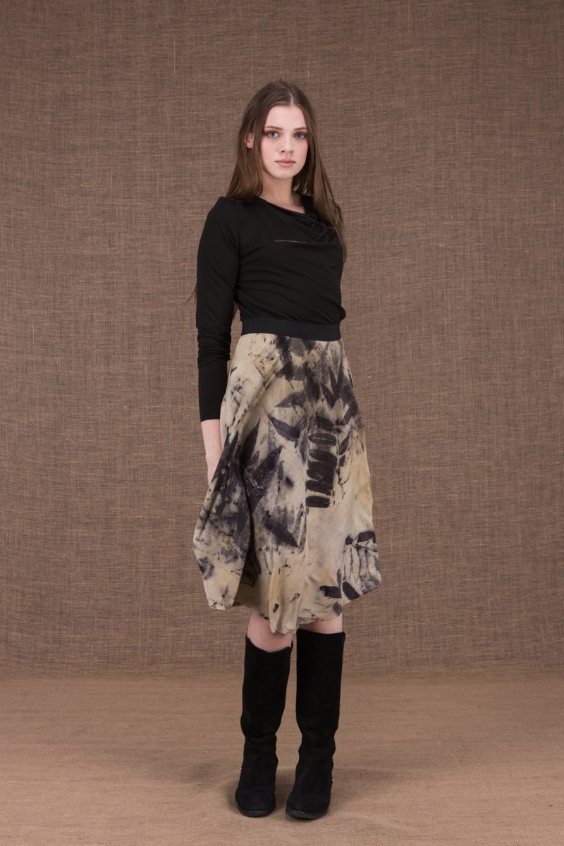 Beige black mid length flared printed viscose jersey skirt VIKA – Image 3