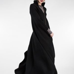 Cape noire longue pour femme en laine bouillie DAVID