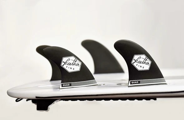 Derives Surf Feather Fins Quad Pour Plug Futures – Image 3