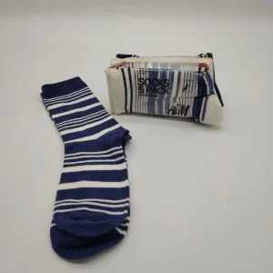 CHAUSSETTES DIFFERENTS COULEURS