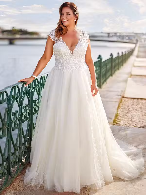 Robe De Mariée Pour Femme Ronde De 50 Ans – Image 2