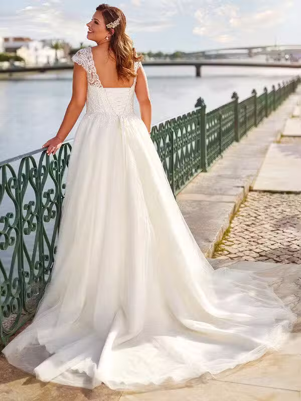 Robe De Mariée Pour Femme Ronde De 50 Ans – Image 3