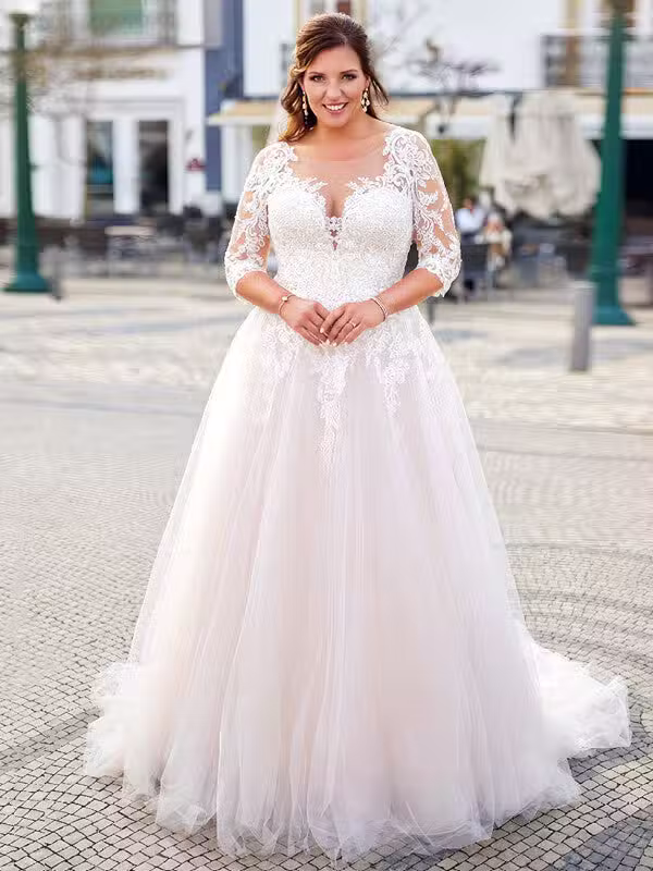 Robe De Mariée Pour Femme Ronde Avec Manche