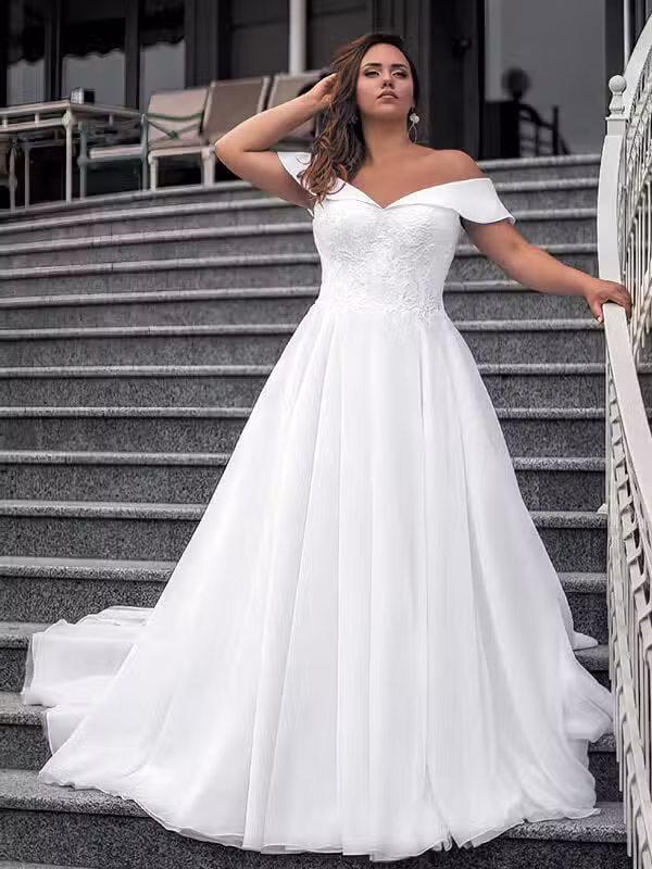 Robe Mariée Grande Taille 2023