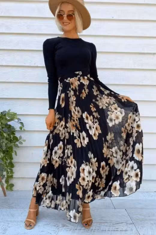 Robe Noire Bohème à Fleurs